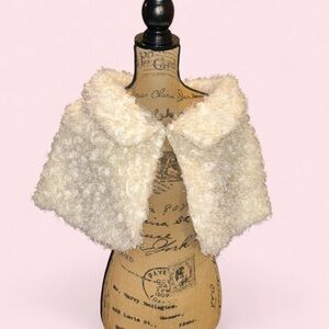 Kate Landry Cream faux fur bolero capelet shawl Elegant Cream Capelet